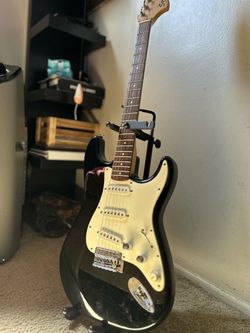 Squier Stratocaster Electric Guitar Black