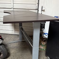 Standing Desk (no motor)