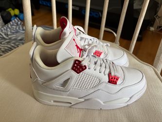 Jordan 4s