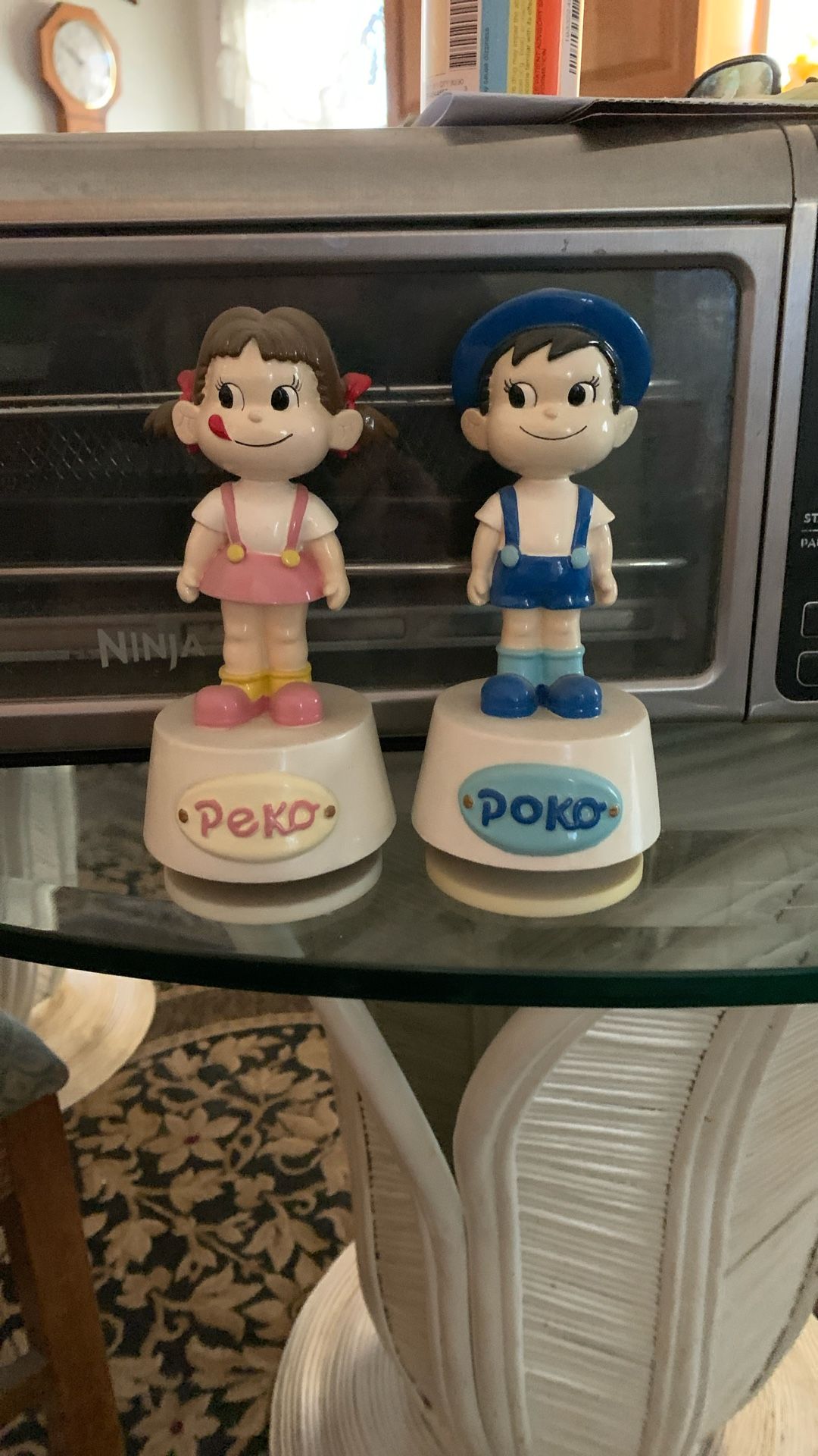 Japanese: Fujiya.  PEKO & POKO.    chino, Ca