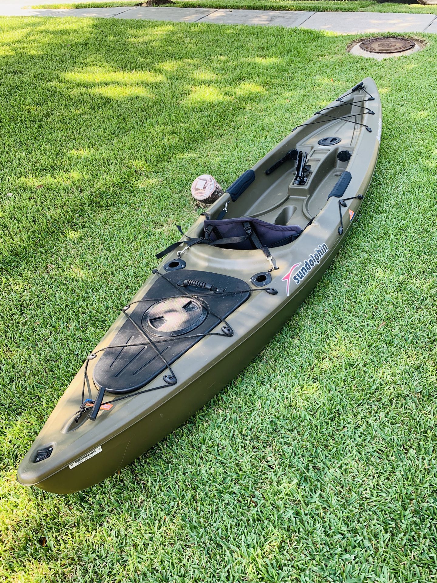 Sundolphin journey 12 SS, comes with a $100 paddle.