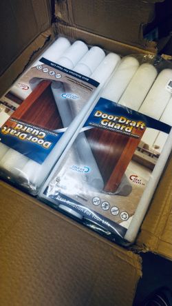 Door Draft Guard / Under Door Draft Stopper – Blocks Cold Air, Noise, Dust & Bugs – New