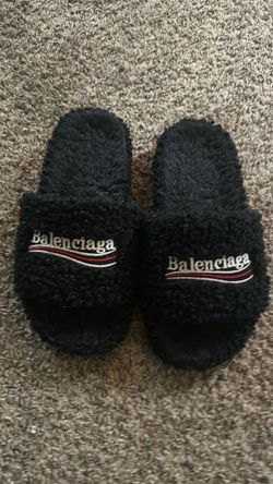 Balenciaga fur slides size EUR 40