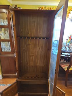 Gun cabinet