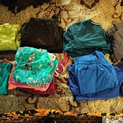 Women's Medical Scrubs Barely Worn