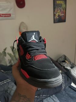 Jordan 4 red thunder