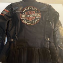 New Harley Davidson women’s jacket size Medium