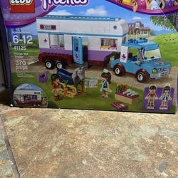 LEGO Horse Vet Trailer - Retired Set
