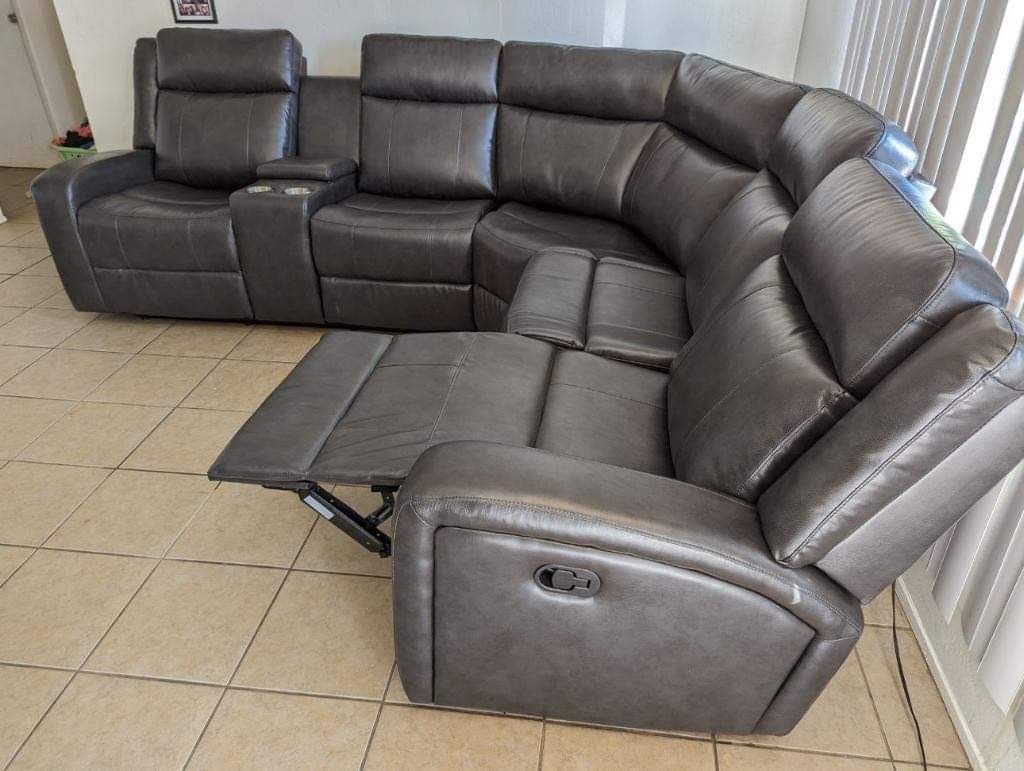 New Gray Recliner Sectional Couch ! Free Delivery ! Financing Available