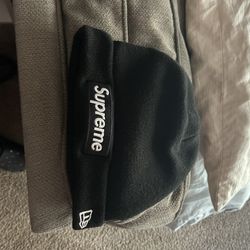 Supreme Hat 