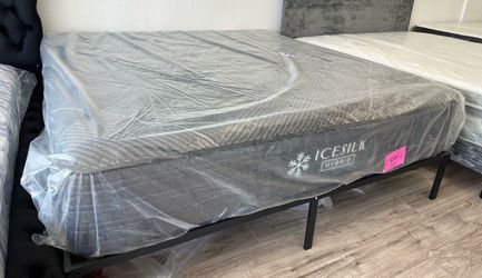 New 14” Silk Plush Hybrid Cool Ice Gel King Mattress - Best Of The Best- $0 Down, Financing Available