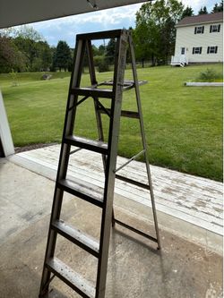 6’ Aluminum Step Ladder