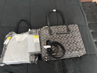 2 matching purses and wallet never used