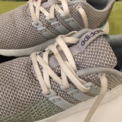 Adidas Size 2 Like New With Box 15.00