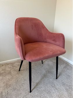 PINK CHAIR