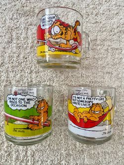 Vintage 1980 Garfield McDonald’s Drinking Glass Mugs