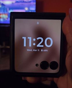 Motorola razr mocha 2025