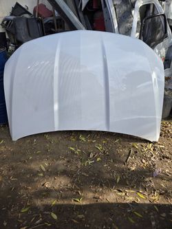 2024 Chevrolet Silverado EV W/T Hood