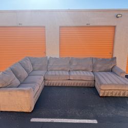 FREE DELIVERY - Large Ashley Furniture 4-Piece Sectional Couch W/ Chaise 
