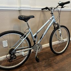 Diamondback LUSTER 1, SM 15” Frame, 21 Speed Shimano, Good Tires, Strong Brakes, Nothing To fix