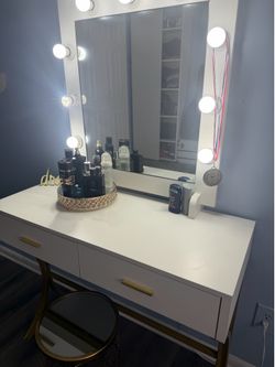 Vanity Table
