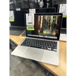 Apple 13" MacBook Air Retina 3.2 M1 8GB Ram 256GB SSD 2020