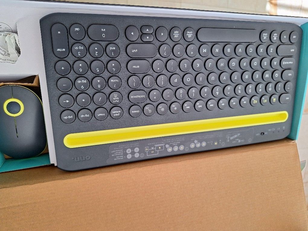 New Wireless Keyboard & Mouse (ONN)