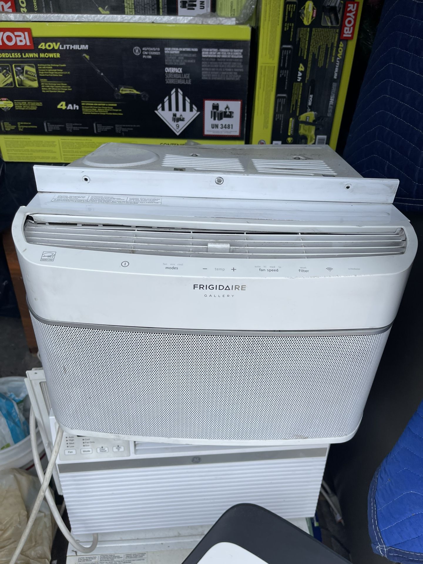 Frigidaire Gallery 8,000 BTU Cool Connectâ„¢ Smart Room Air Conditioner wit Wi-Fi