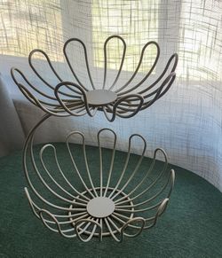 2 Tier Wire Fruit Stand