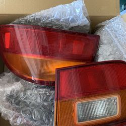 92-95 2DR/4DR coupe/sedan Honda Civic Tail lights
