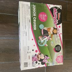 10 inch Minnie Junior Cruiser Weight Limit 35 Pounds 