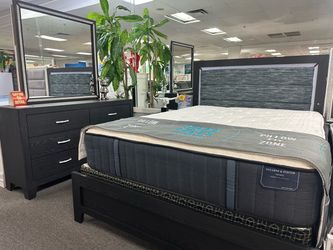 Crazy Offer Now!! Beautiful Black 5pc Bedroom Set $599