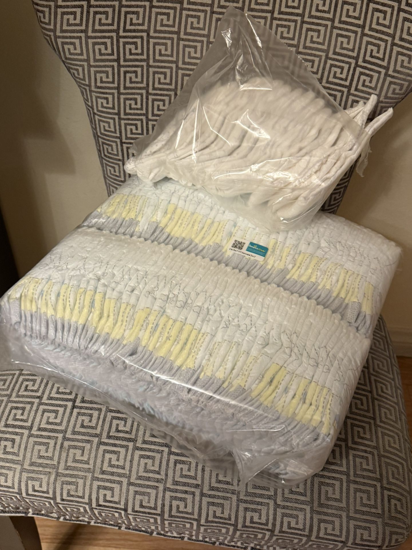 Pampers Swaddlers Diapers Size 1