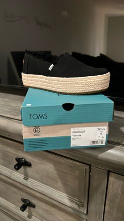 Toms