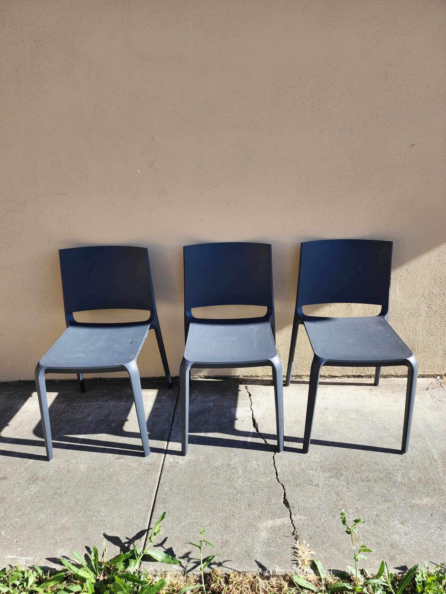 Tonina design dondoli and pocci chairs