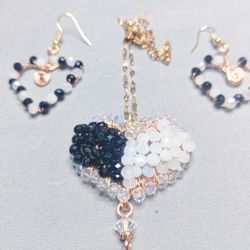 Yin Yang Heart Set (White And Black )