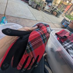 Unused Winter Gloves