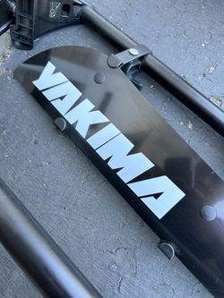 Yakima Roof Rack ( FULL SET) - Sold As Is