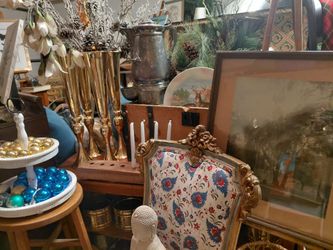 Downloading Antique and Vintage Treasures