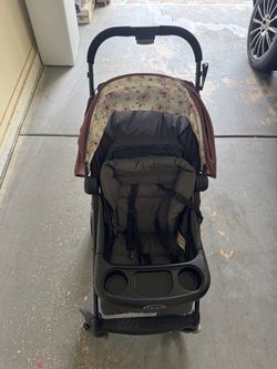 Graco Baby Stroller with Floral Canopy