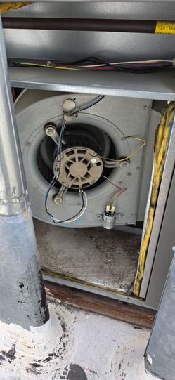 Air Conditioning ● Mini-Split ● Maintenance services ●Repairs