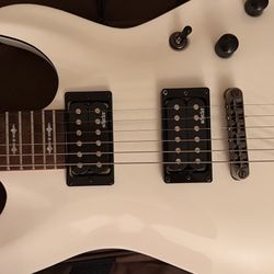 Schecter Omen 6 Trade For Bass 