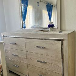 King Size Bed With Frame No Mattress 