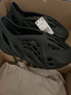 Onyx Foam Runners Size 10s (Brand New, Original Box)
