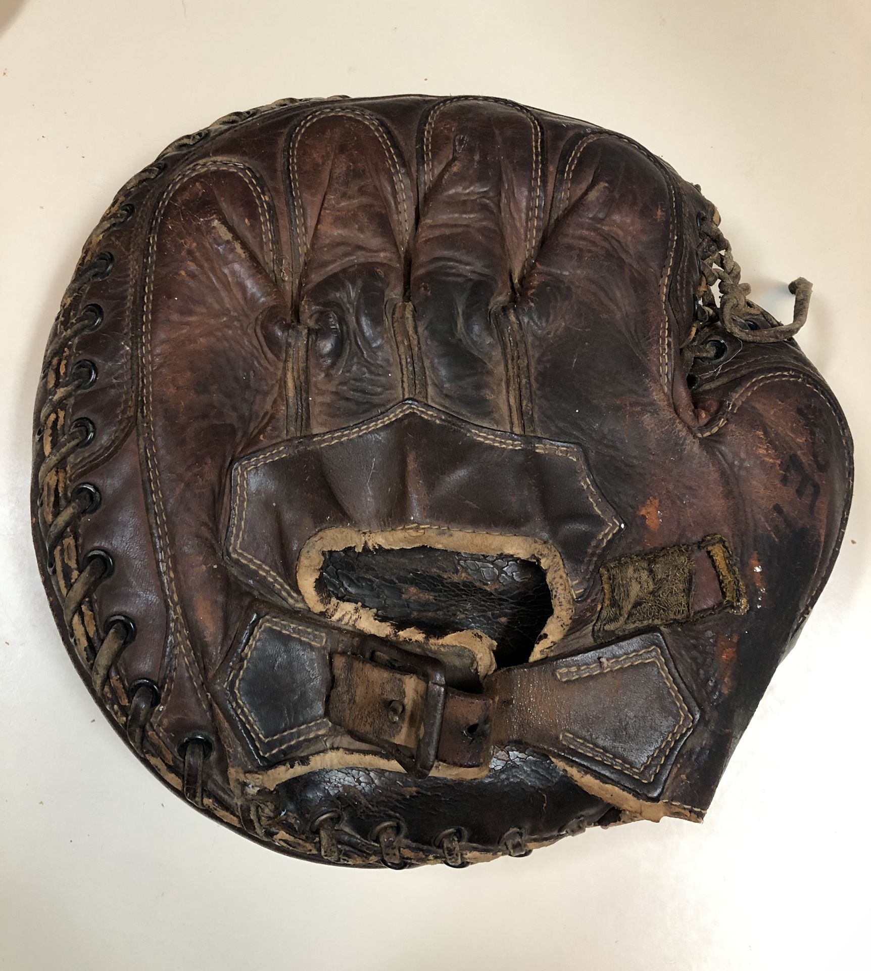 Vintage 1920’s Baseball Glove