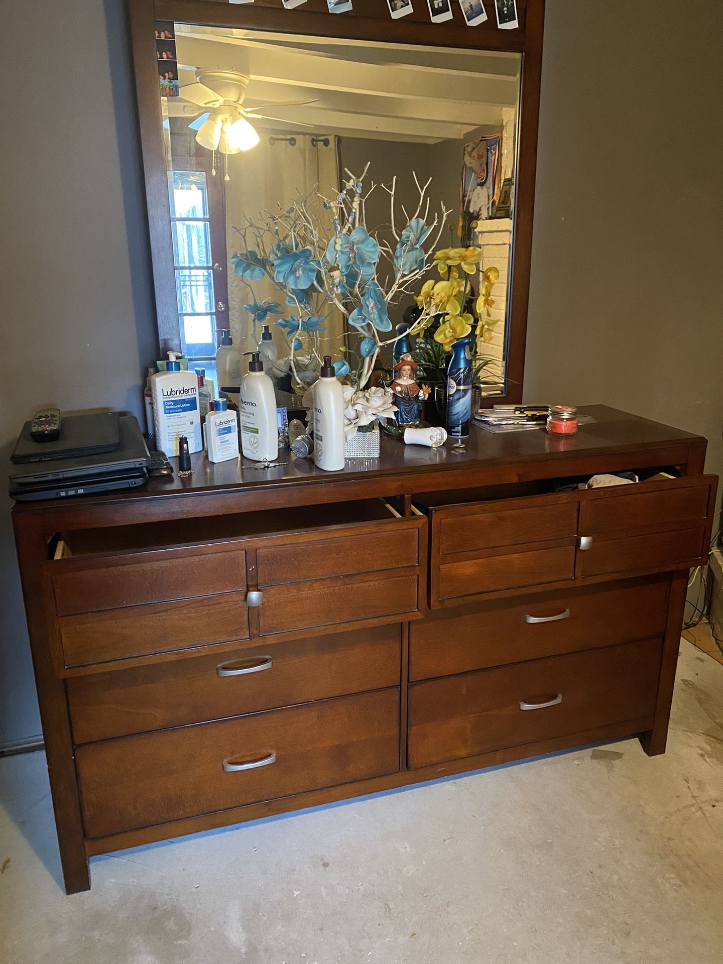 Dresser And Mirror 