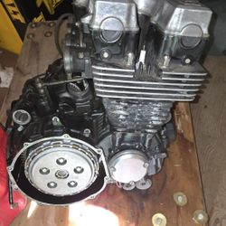 84 85 86 Honda Nighthawk 700sc Engine 20k Miles, Less Carbs (Selling Separately)