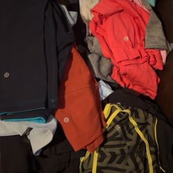 23 Pc Lululemon Sz 2/4 Small $140