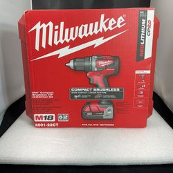 Brand New Milwaukee Compact Brushless M18  1/2  Inch Drill Driver Kit 2801-22ct 