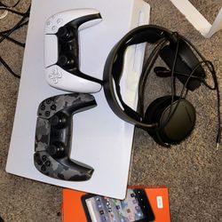 PS5 With Tablet